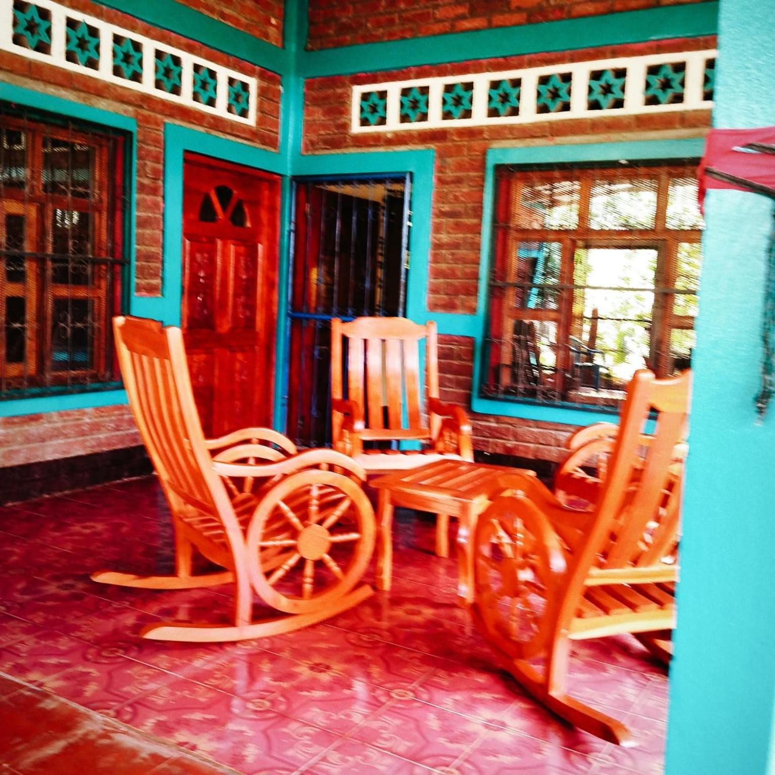El Gueis Hostel Balgue Екстер'єр фото